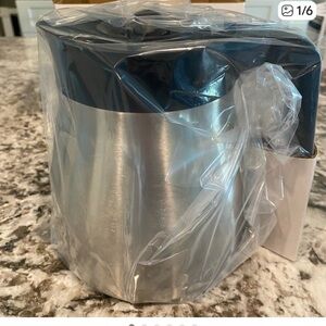 Keruig stainless  Steel Carafe - hot and cold